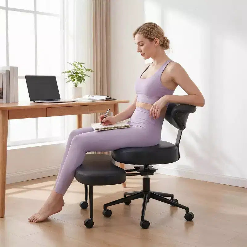 Sedia da ufficio a gambe incrociate con supporto lombare e poggiapiedi girevole a 360°
