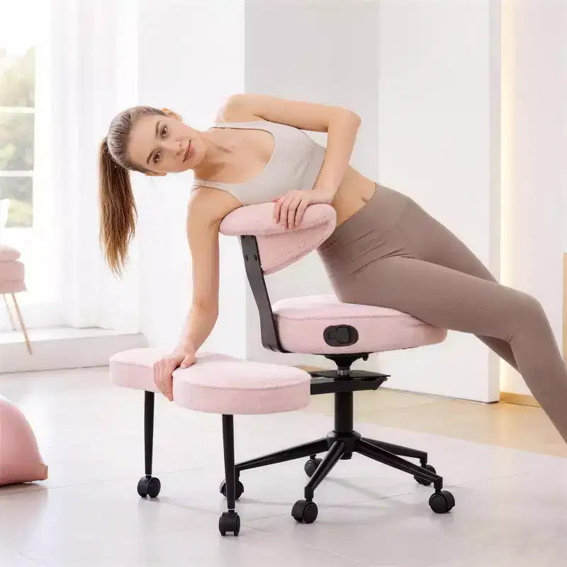 Sedia da ufficio a gambe incrociate con supporto lombare e poggiapiedi girevole a 360°