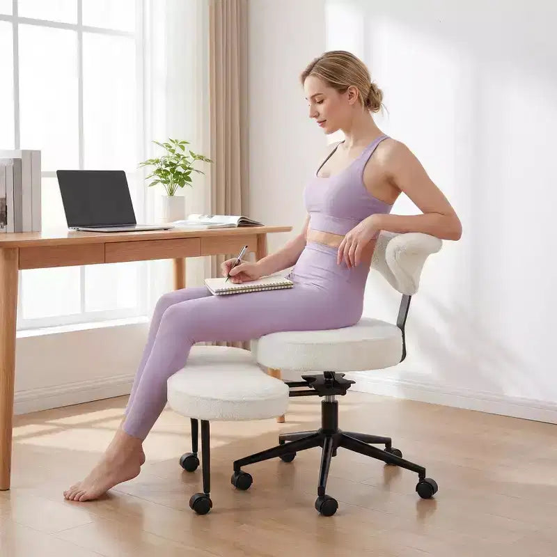 Sedia da ufficio a gambe incrociate con supporto lombare e poggiapiedi girevole a 360°