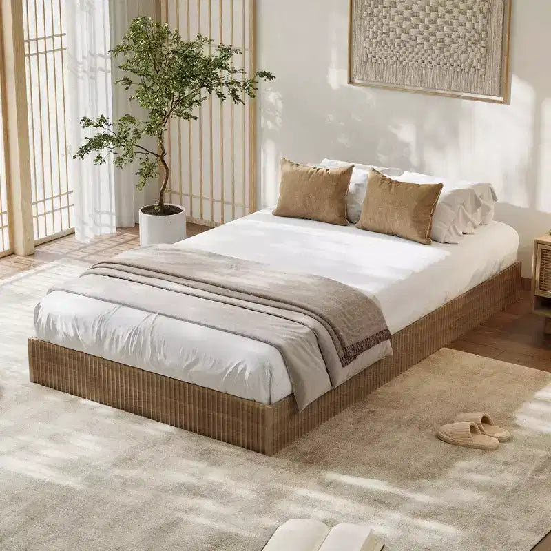 Struttura letto a piattaforma scanalata con supporto a doghe in legno